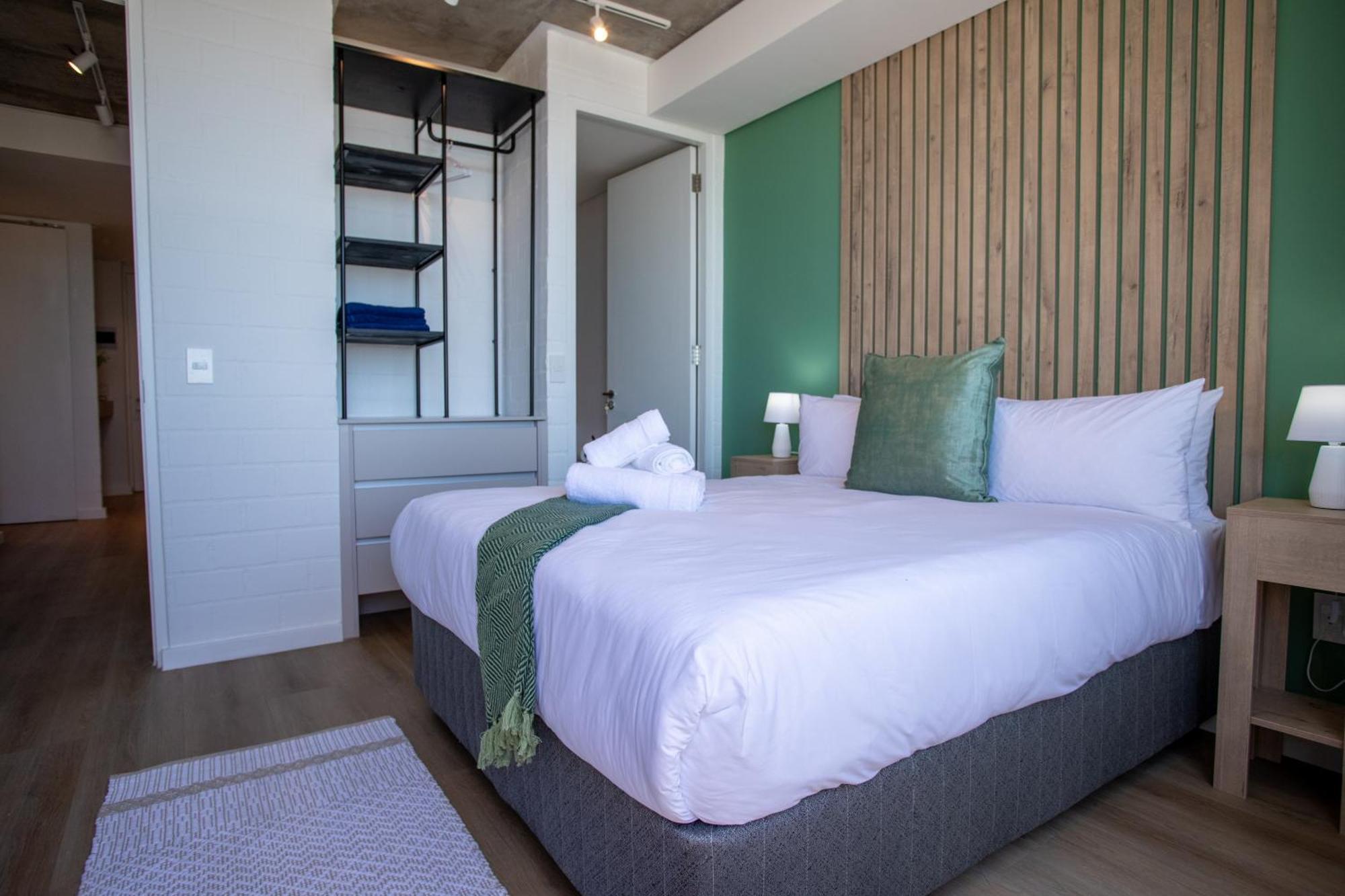 Eighty2 On M Luxury Ocean View Apartment Cape Town
