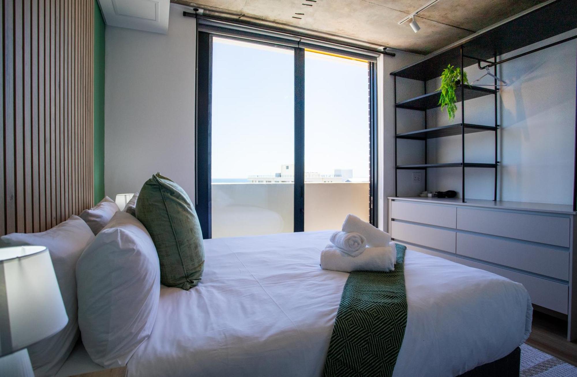 Apartment Eighty2 On M Luxury Ocean View