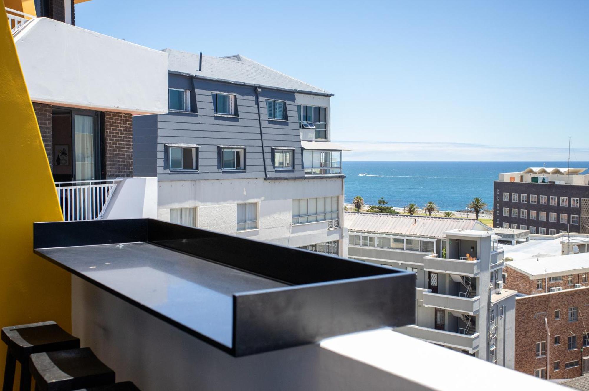 Apartment Eighty2 On M Luxury Ocean View Cape Town