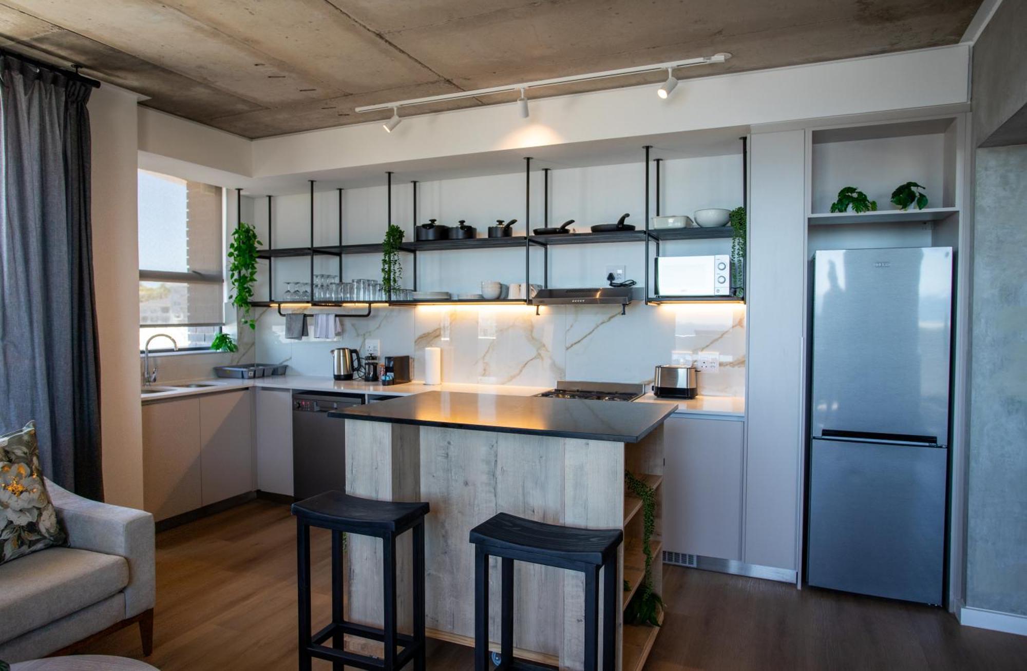 Eighty2 On M Luxury Ocean View Apartment Cape Town