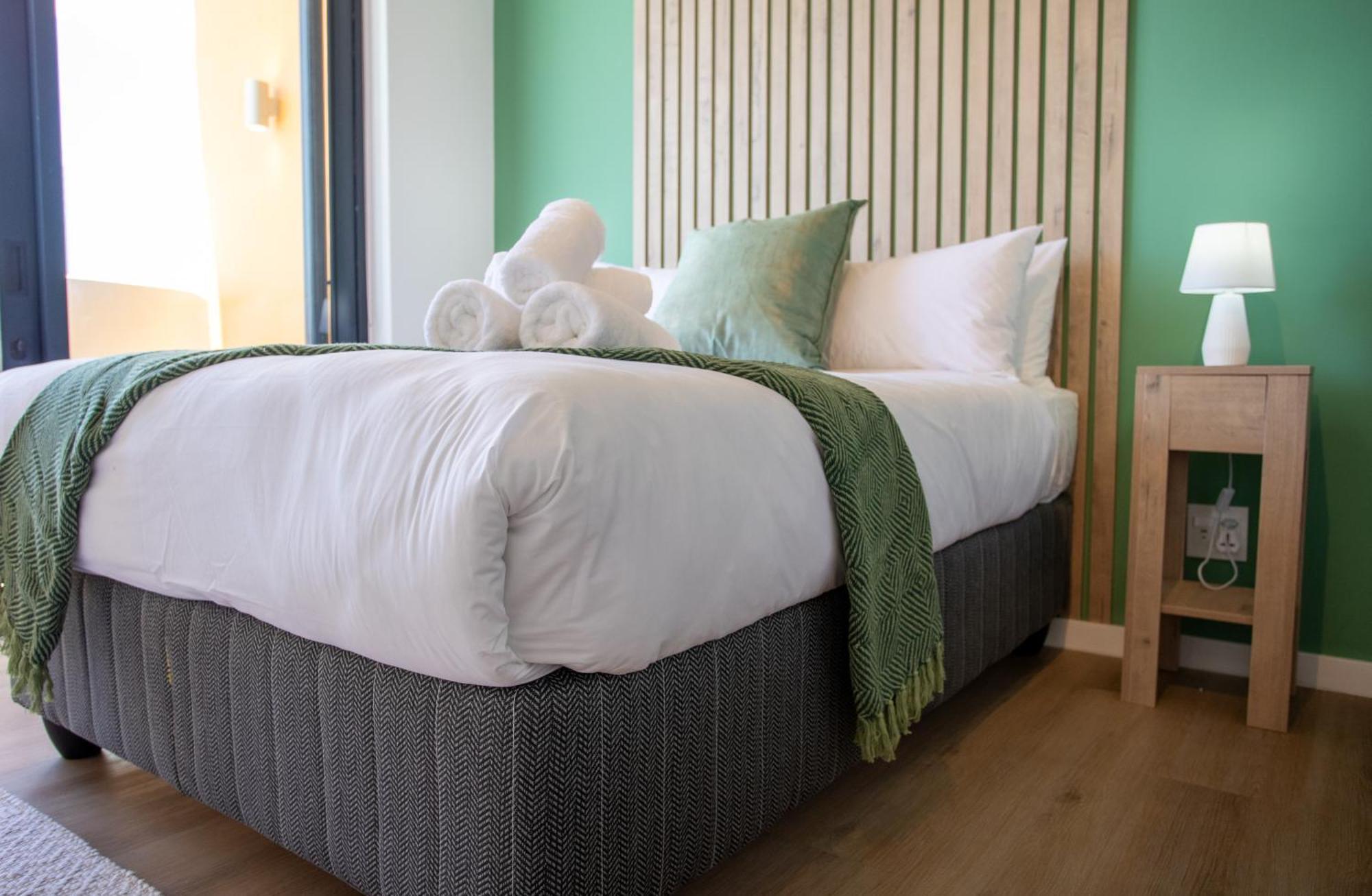 Eighty2 On M Luxury Ocean View * Cape Town